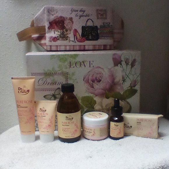 NWT Farmasi Dr C. Tuna Pure Rose Set